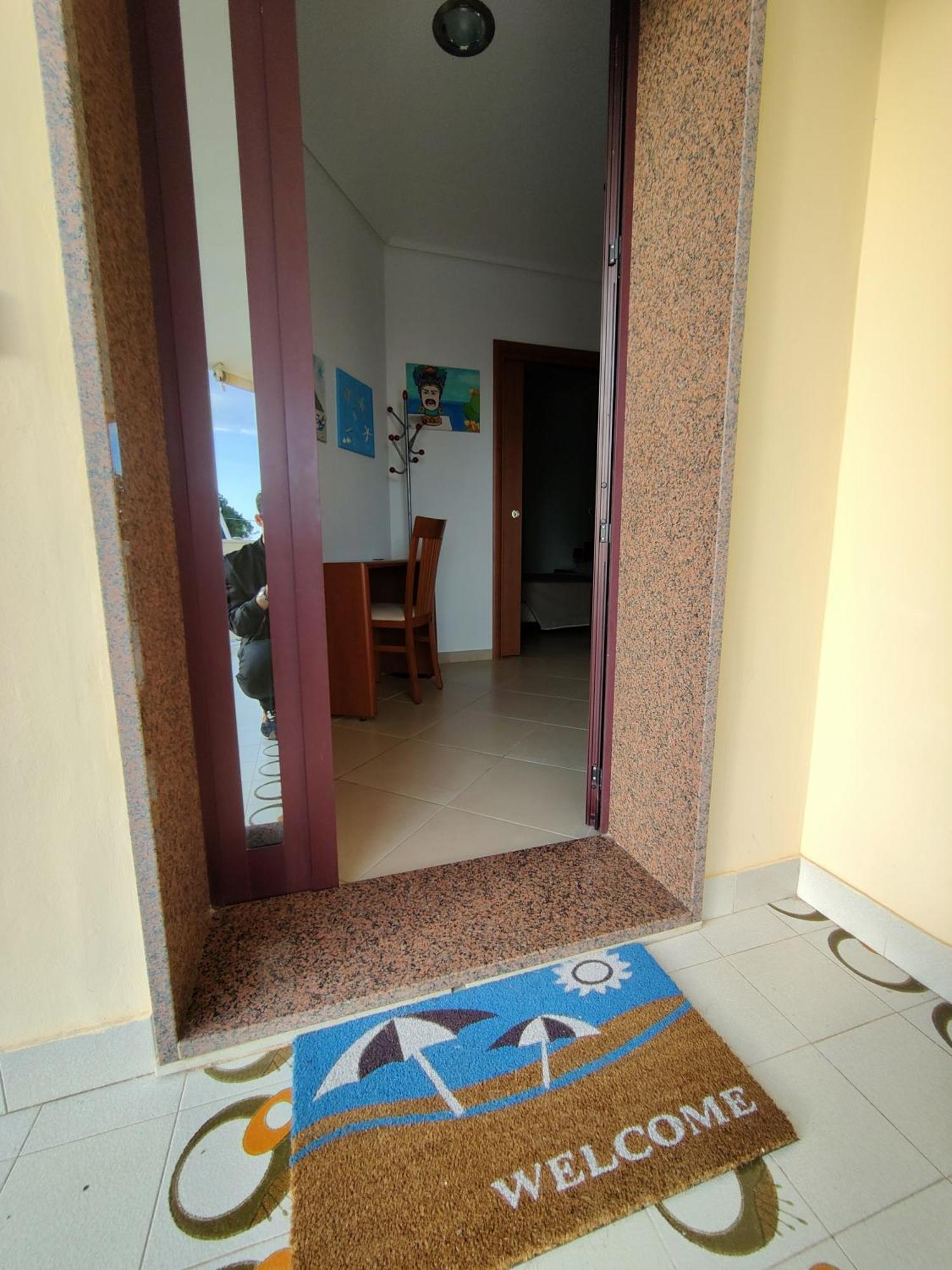 Appartamenti In Villa Polimnia Fontane Bianche Δωμάτιο φωτογραφία